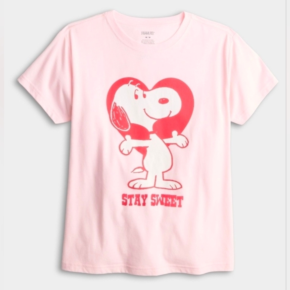 Peanuts Stay Sweet Pink Snoopy Heart Juniors Size Medium. New